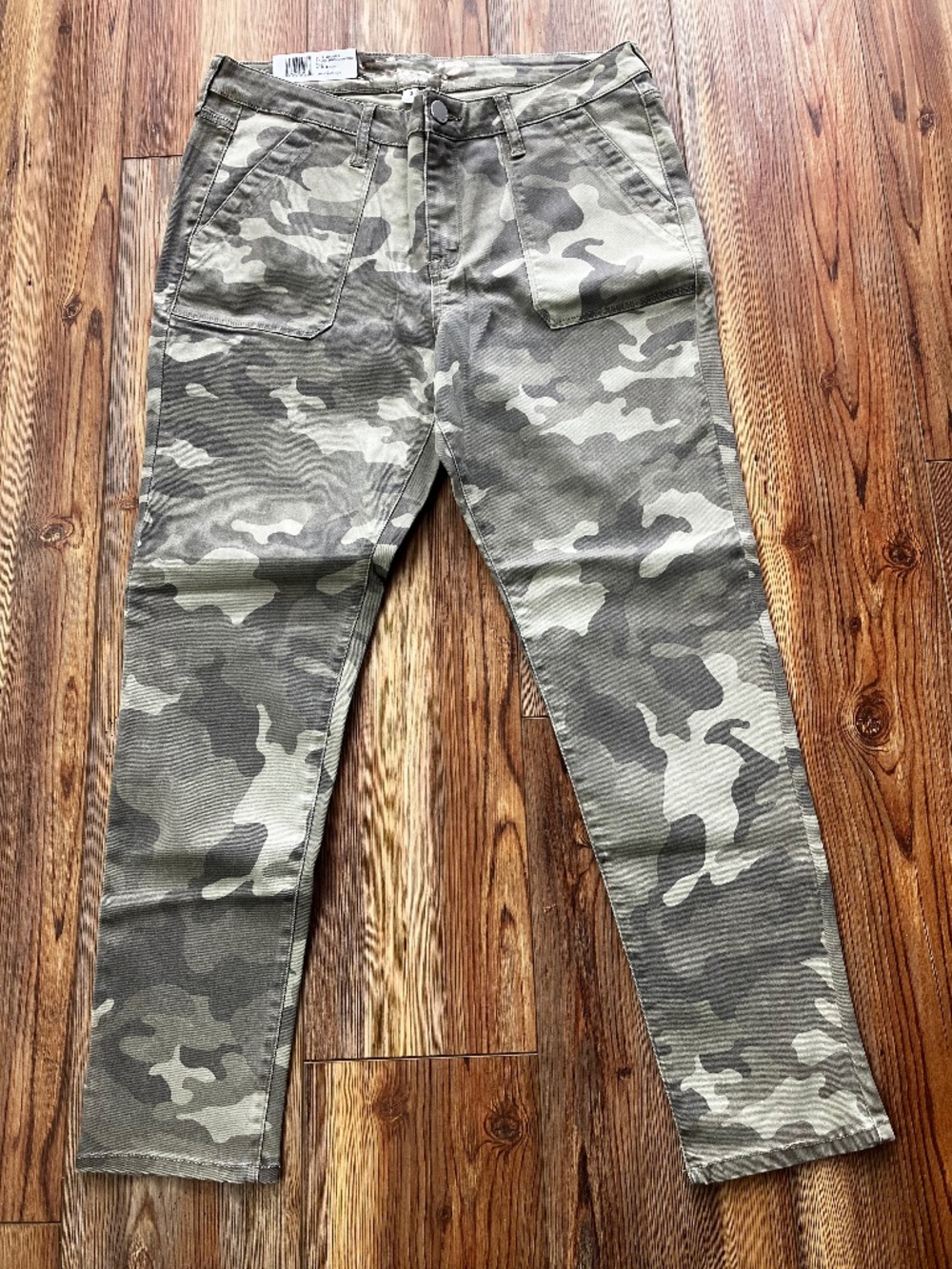 Seven7 Jeans Women's Green Camouflage Size 12 High Rise Skinny Stretch NWT